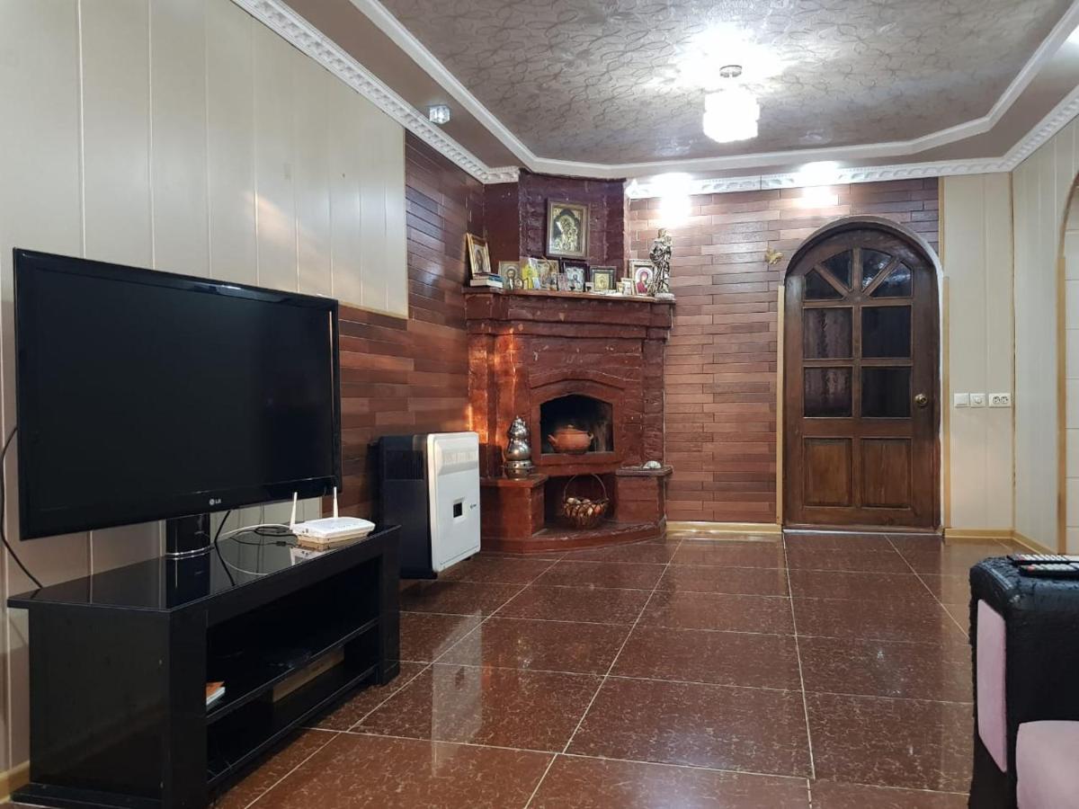 Apartamento Гостевой Дом Поти Exterior foto