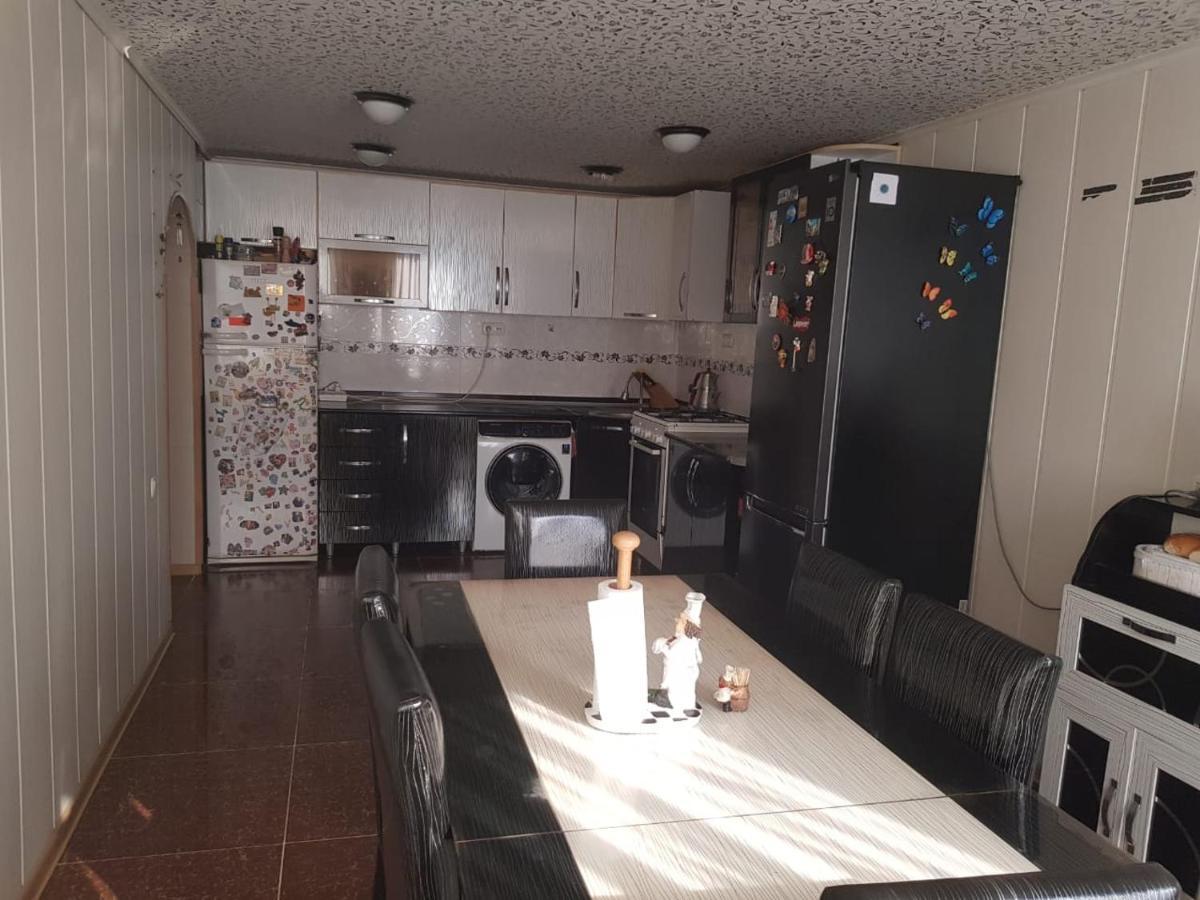 Apartamento Гостевой Дом Поти Exterior foto